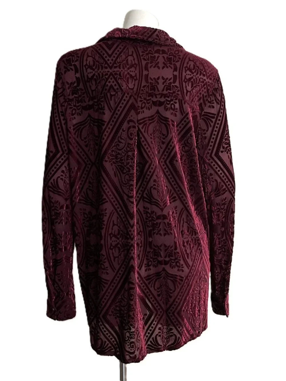 Foxcroft Top Sz 10 Burgundy Velvet Burnout Button Down Blouse Semi-Sheer Luxury